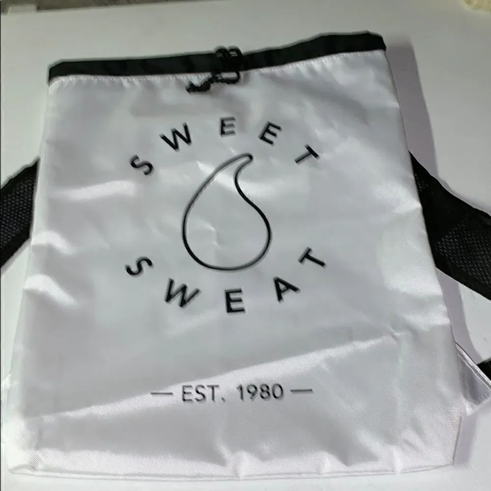 𝅺NEW Sports Research Sweet Sweat backpack gym bag
